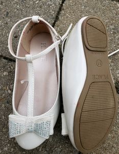 Girls white dress shoes